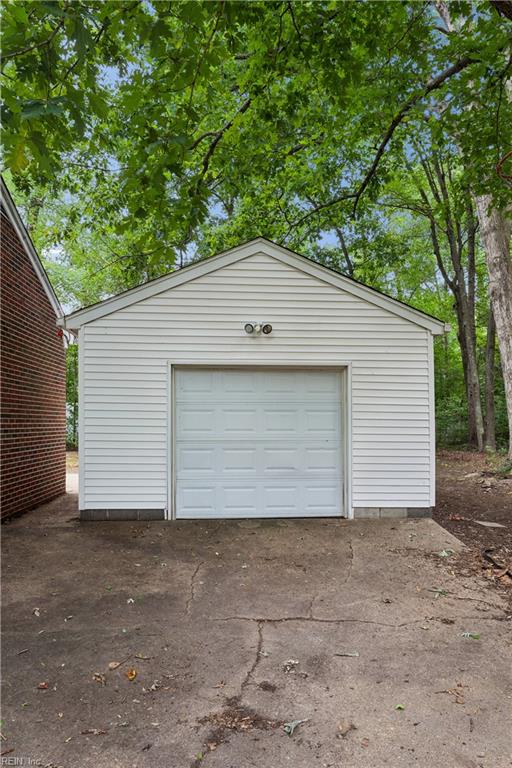 214 Greenland Dr Property Photo 32