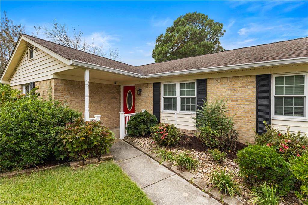 208 Tice Ct Property Photo 3