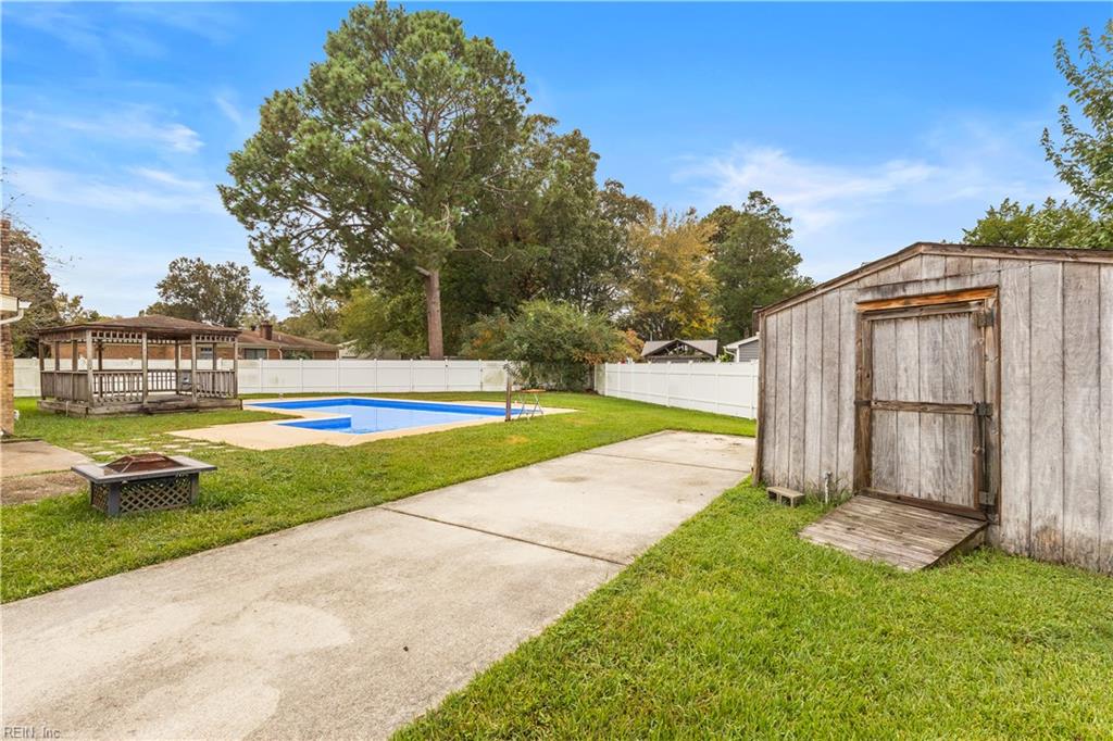 208 Tice Ct Property Photo 24