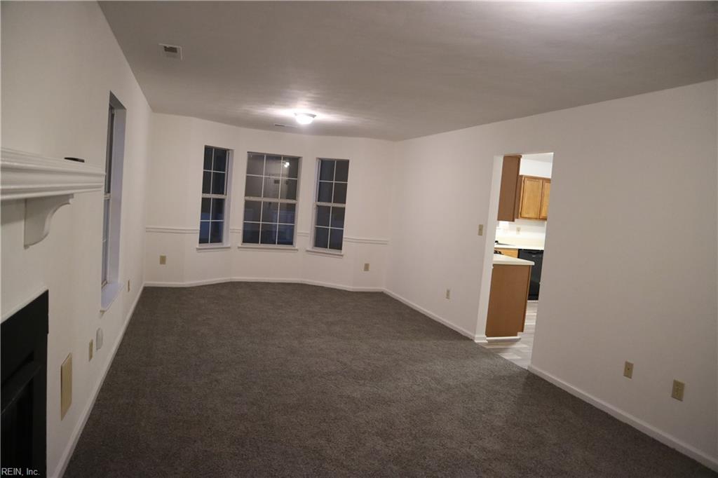 420 Collier Crst Property Photo 7