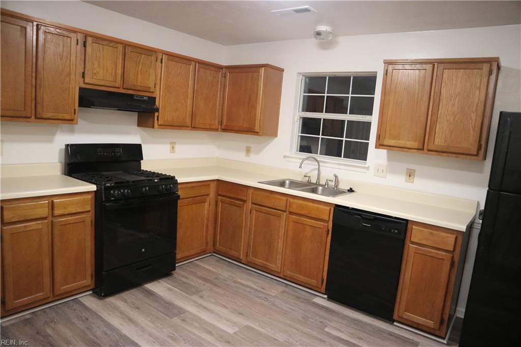 420 Collier Crst Property Photo 9