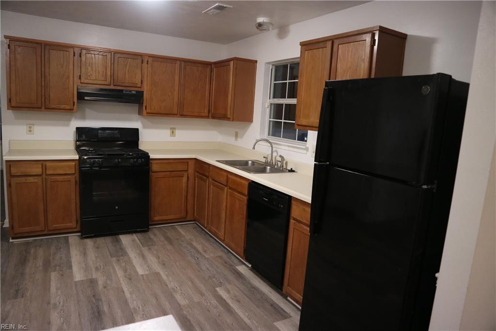 420 Collier Crst Property Photo 10