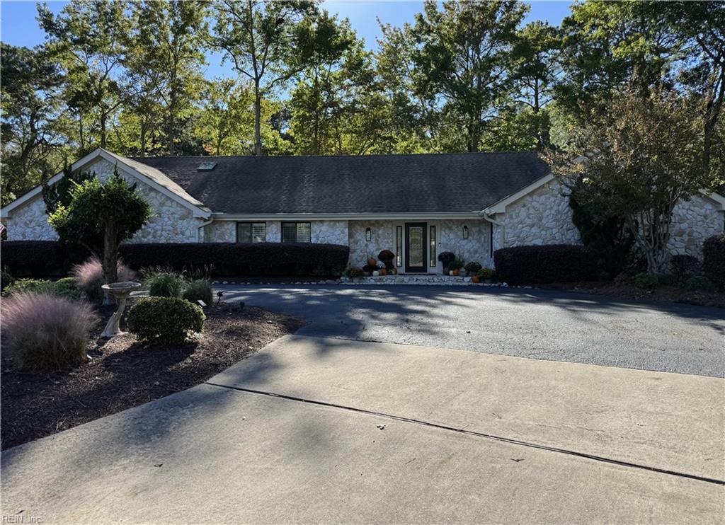 1000 Truitt Ct Property Photo 1