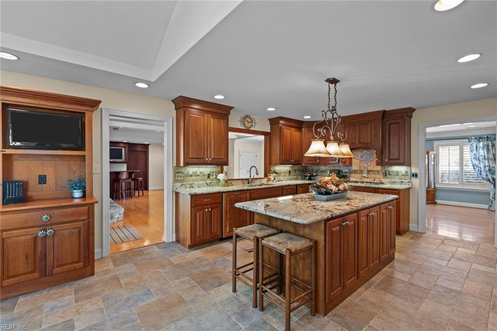 1000 Truitt Ct Property Photo 3