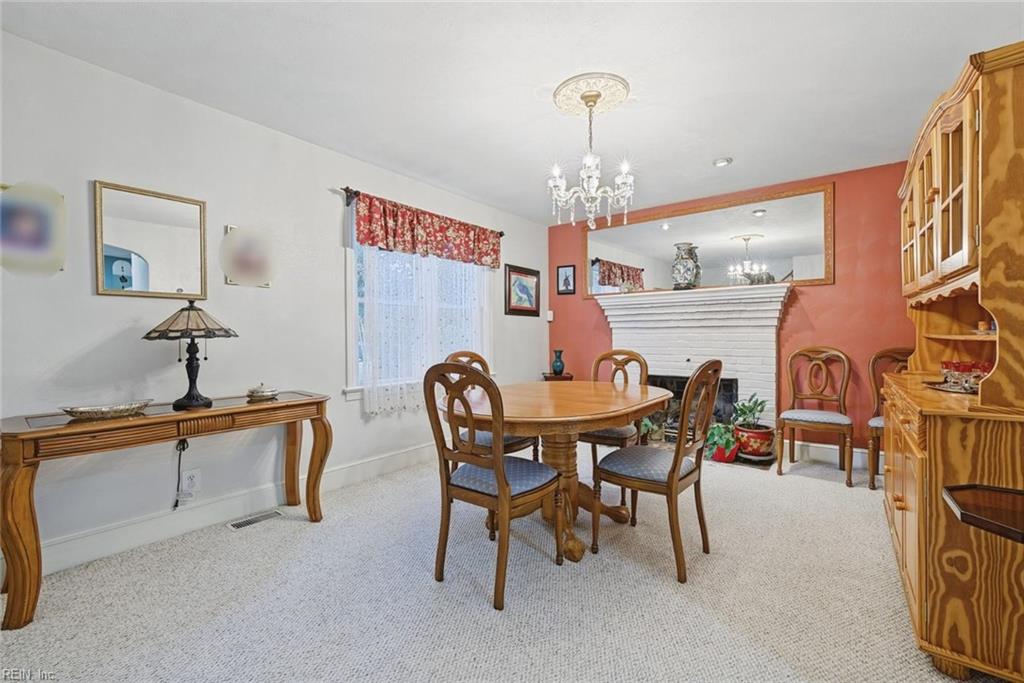214 Sir Oliver Rd Property Photo 17