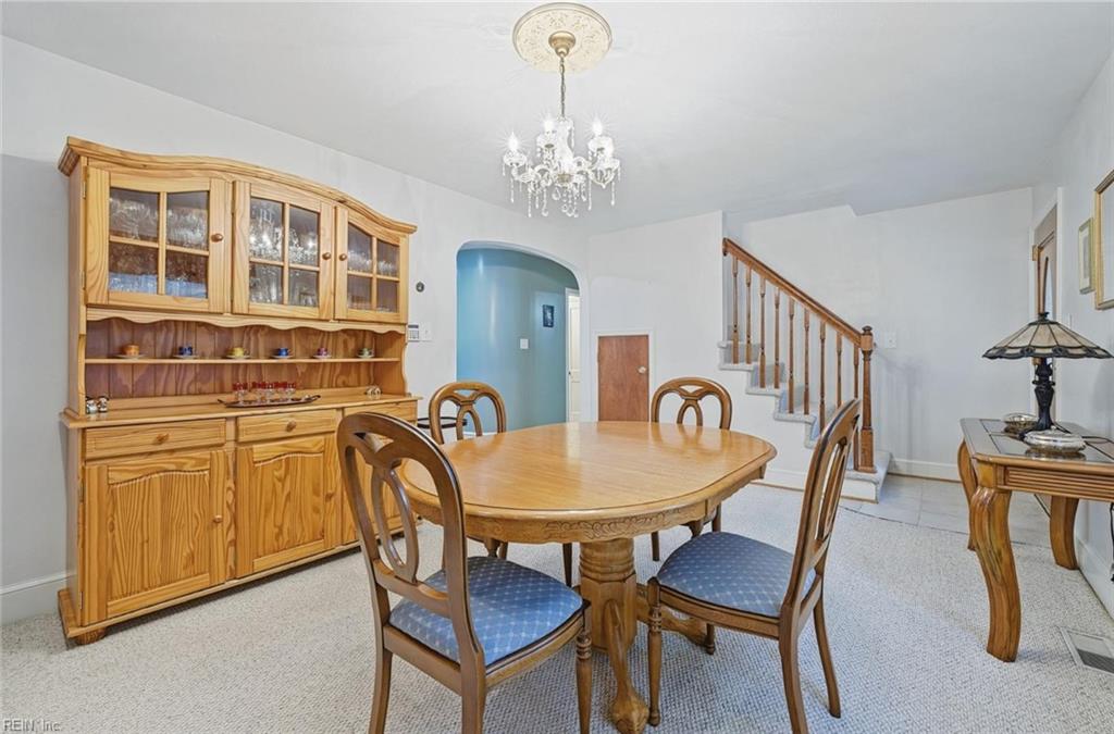 214 Sir Oliver Rd Property Photo 18