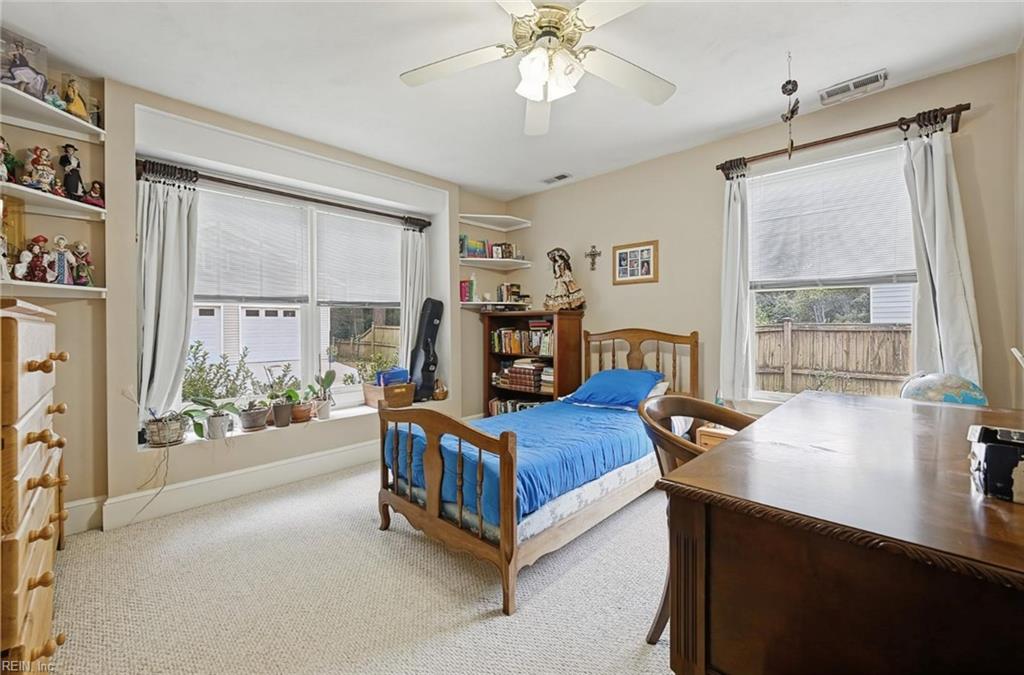 214 Sir Oliver Rd Property Photo 25