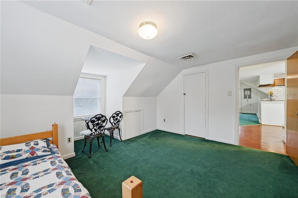 214 Sir Oliver Rd Property Photo 40