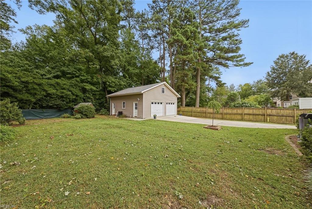 214 Sir Oliver Rd Property Photo 46