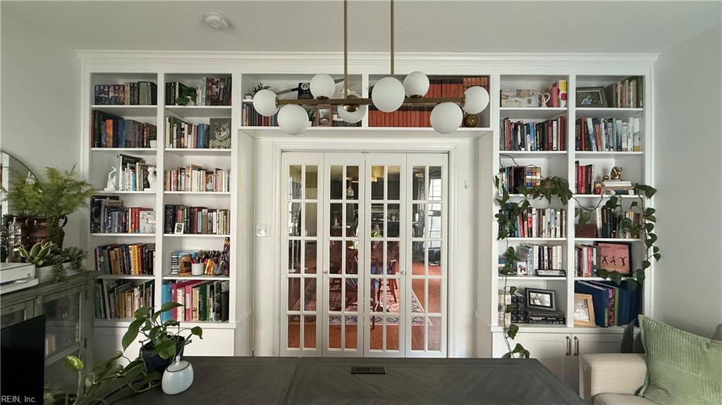 136 Filbert St Property Photo 13