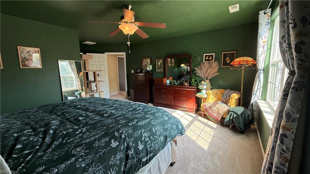 136 Filbert St Property Photo 22