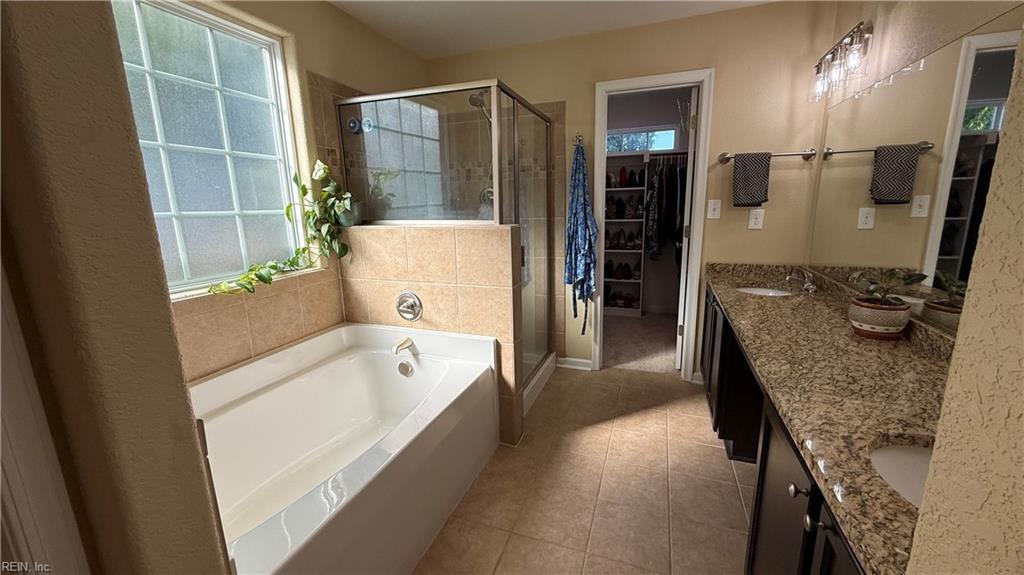 136 Filbert St Property Photo 24