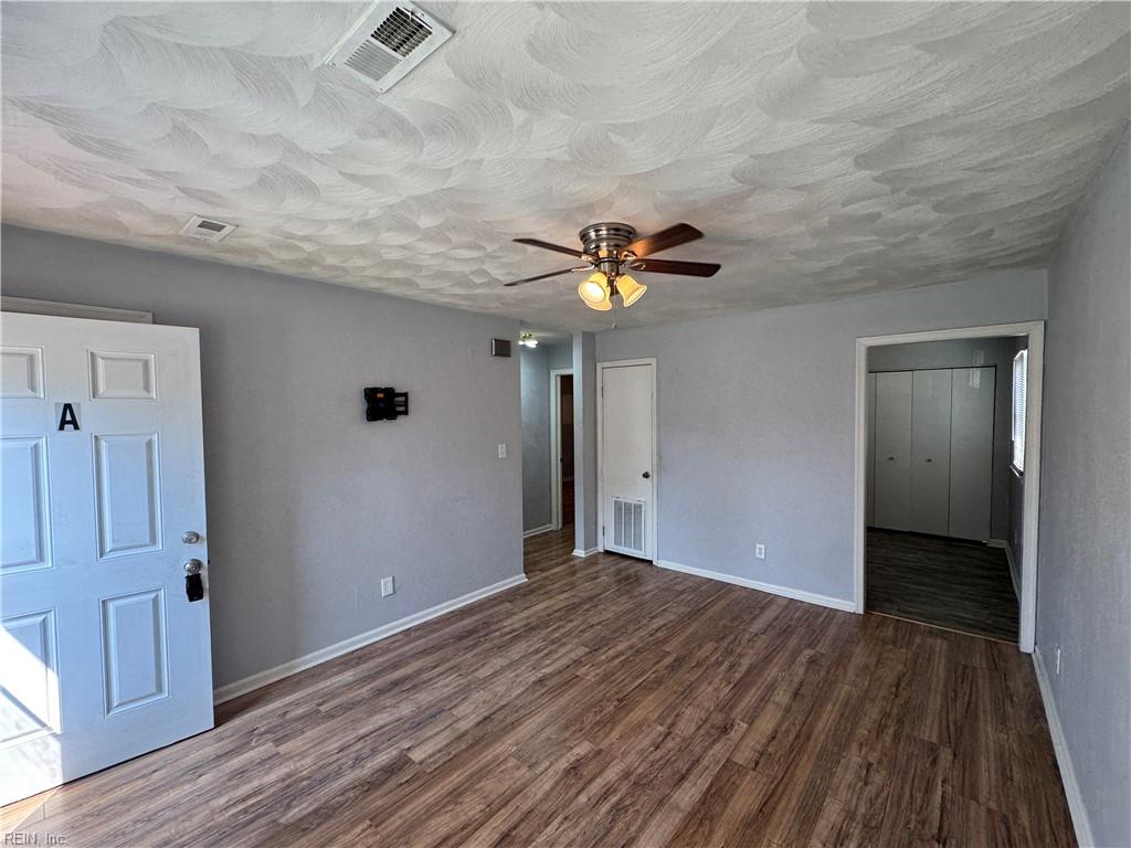 4308 Tides Ct Property Photo 3