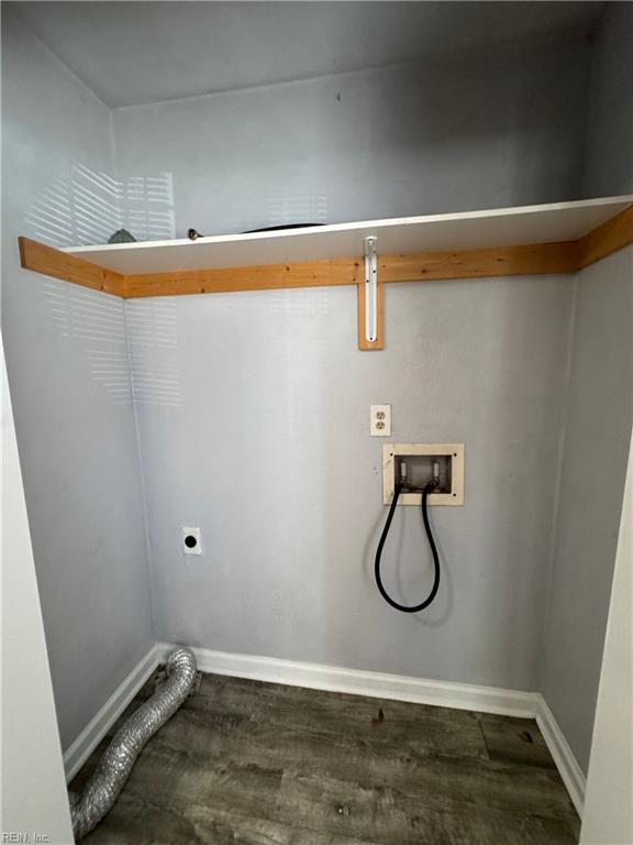 4308 Tides Ct Property Photo 6