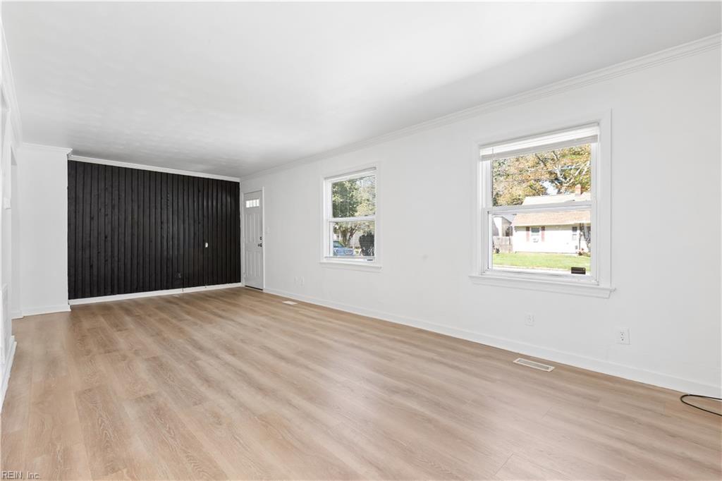 3849 Krick St Property Photo 5