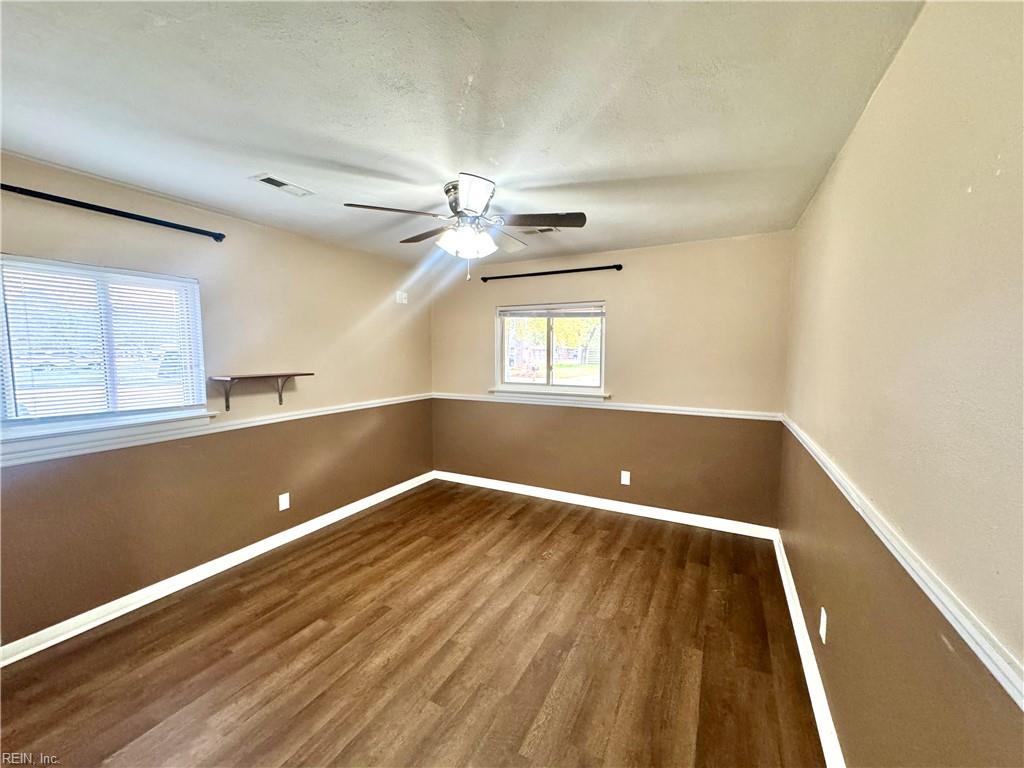 4713 Clintwood Dr Property Photo 3