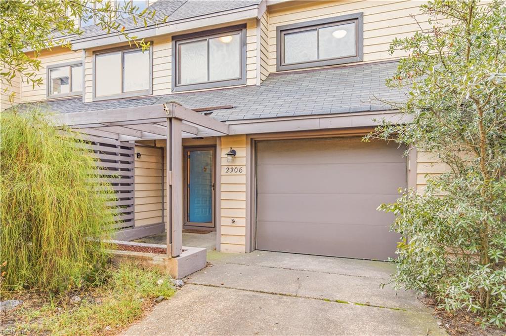 2306 Kingbird Ln Property Photo 1