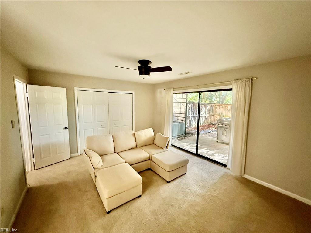 2306 Kingbird Ln Property Photo 5