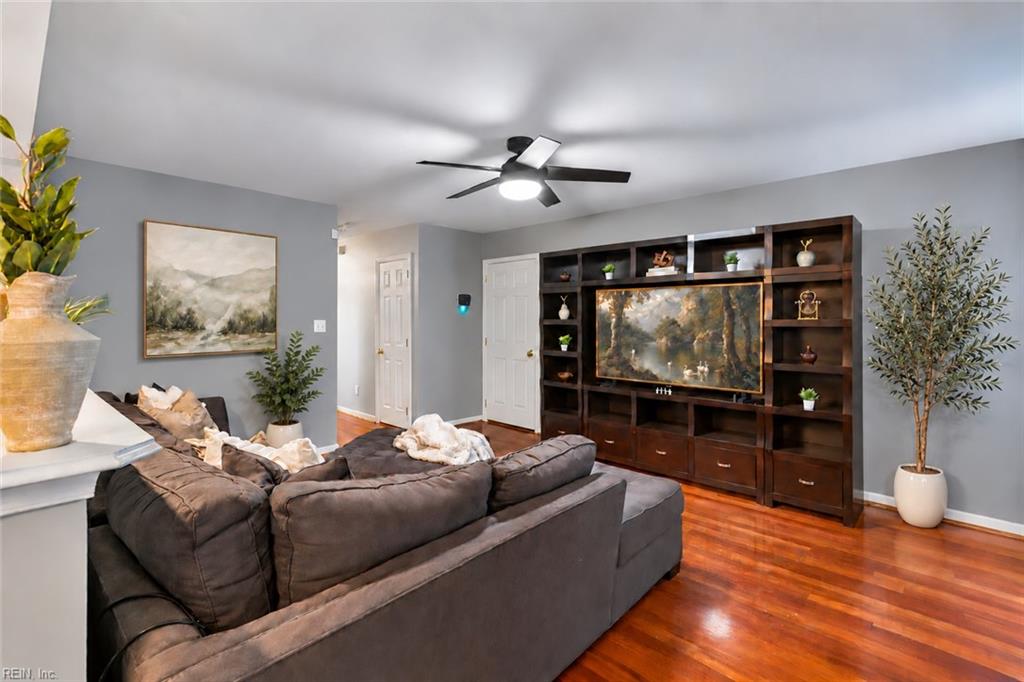 28 Gallaer Ct Property Photo 6