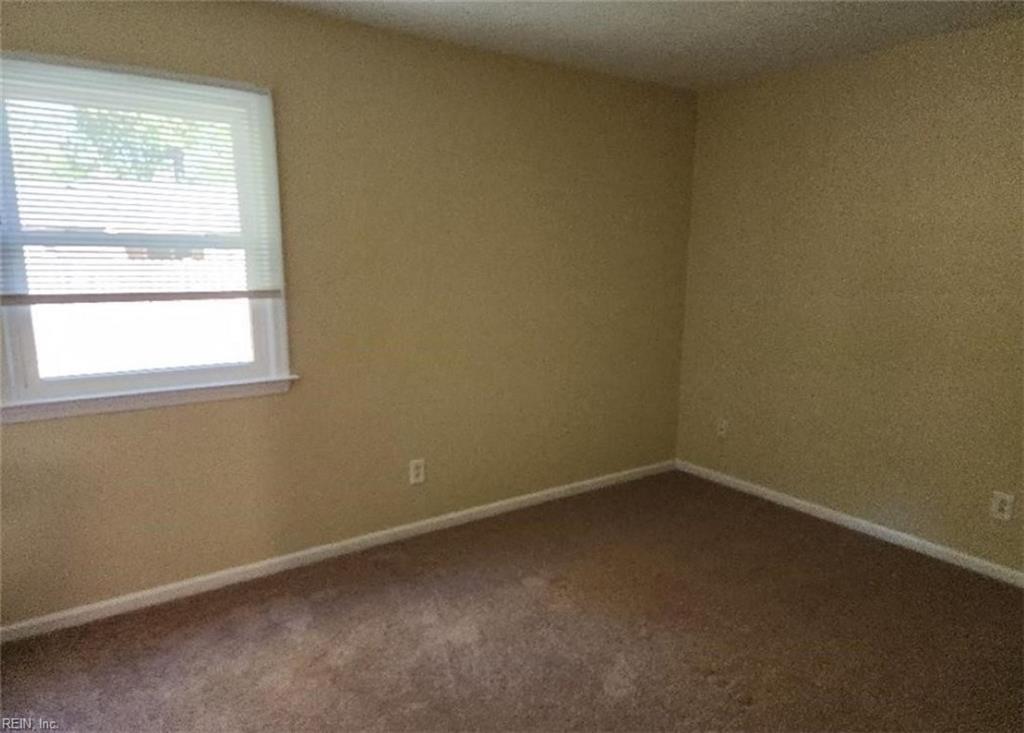 537 Mossycup Dr Property Photo 14
