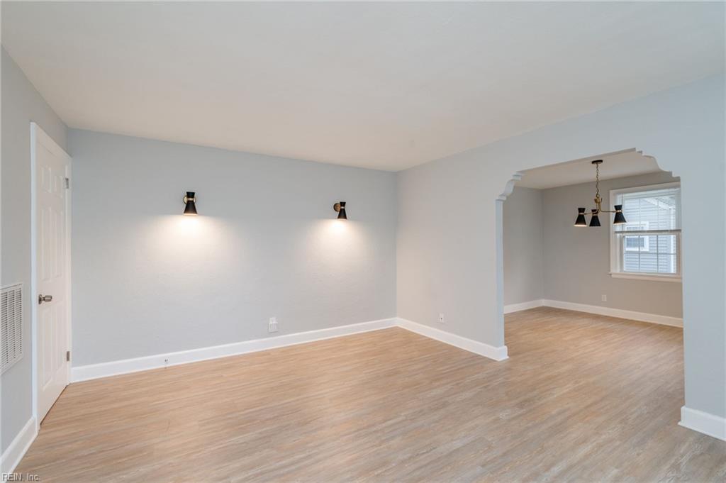3549 Norland Ct Property Photo 3