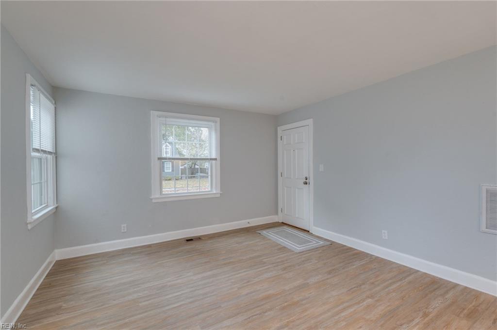 3549 Norland Ct Property Photo 5
