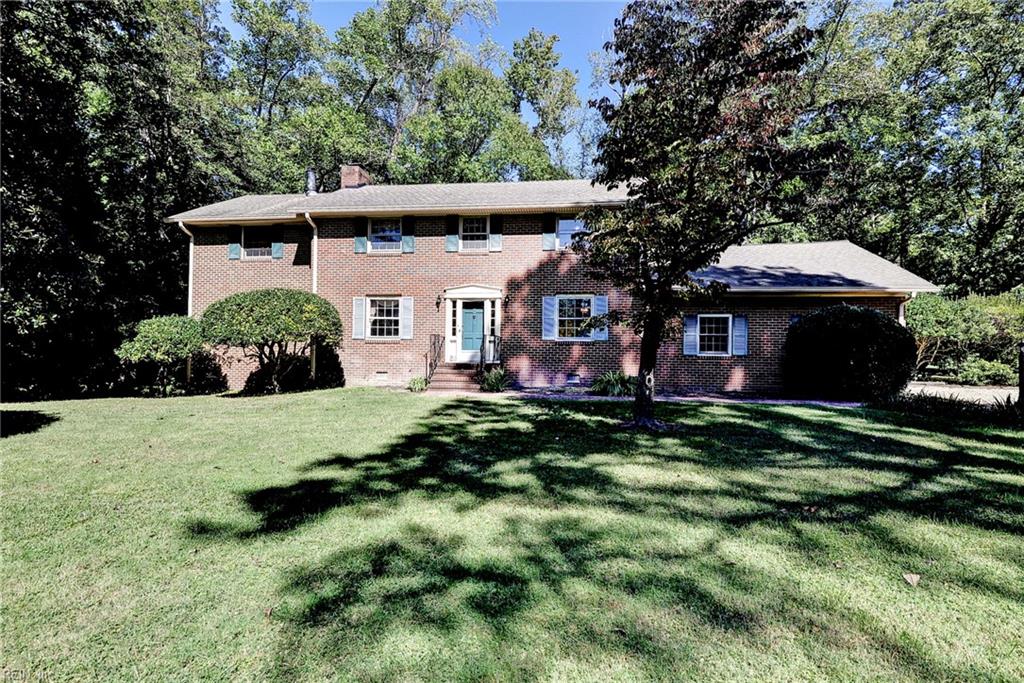 265 E Queens Dr Property Photo 2