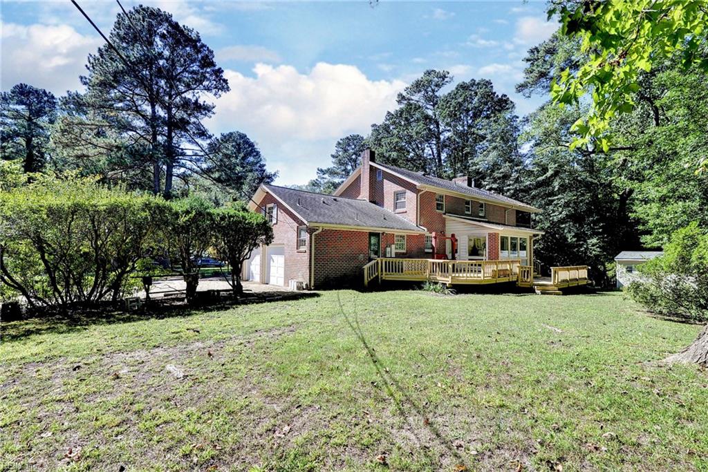 265 E Queens Dr Property Photo 6