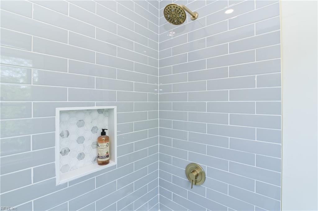 1109 Buckingham Ave Property Photo 37
