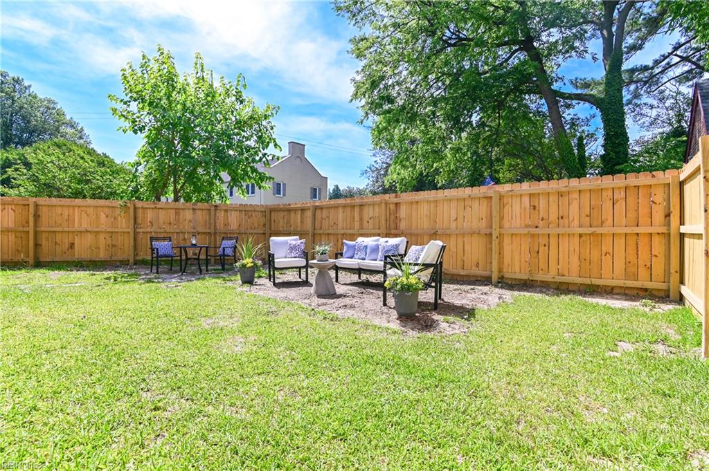 1109 Buckingham Ave Property Photo 44