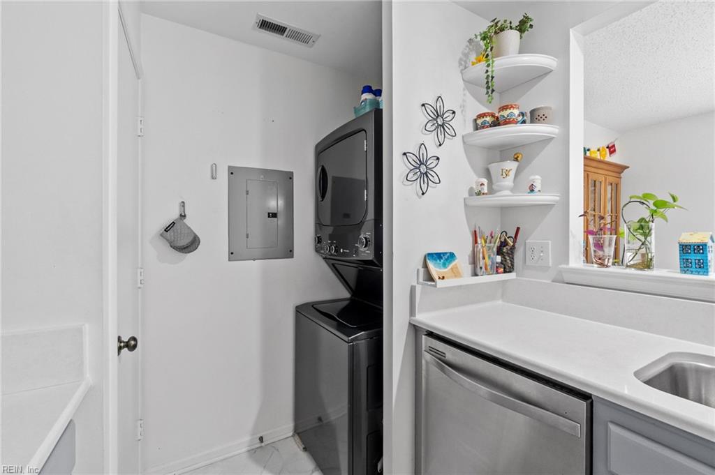 4620 Shallowford Cir Property Photo 17