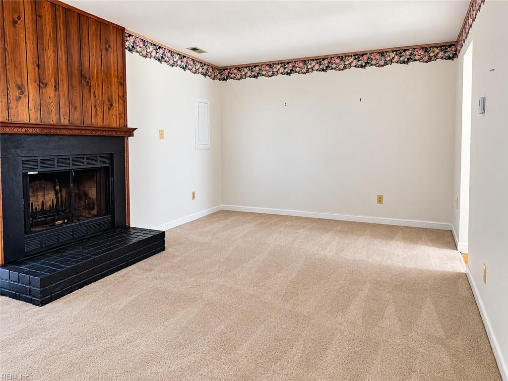 3212 Clover Rd E Property Photo 6