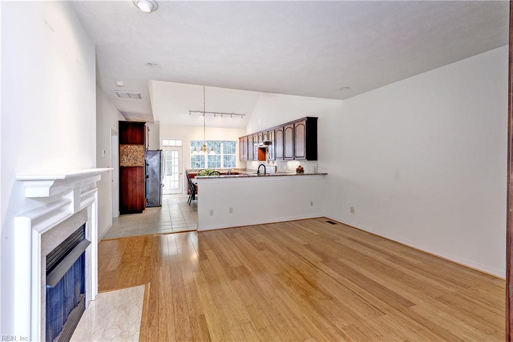 256 Zelkova Rd Property Photo 6