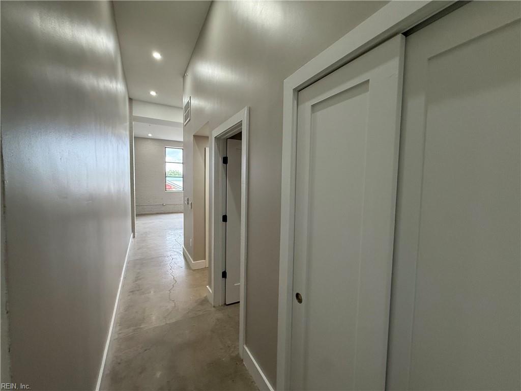 332 34th St Property Photo 3