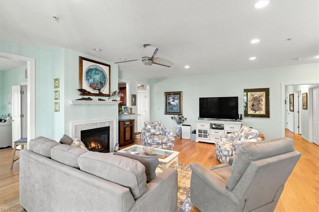8352 N View Blvd Property Photo 8