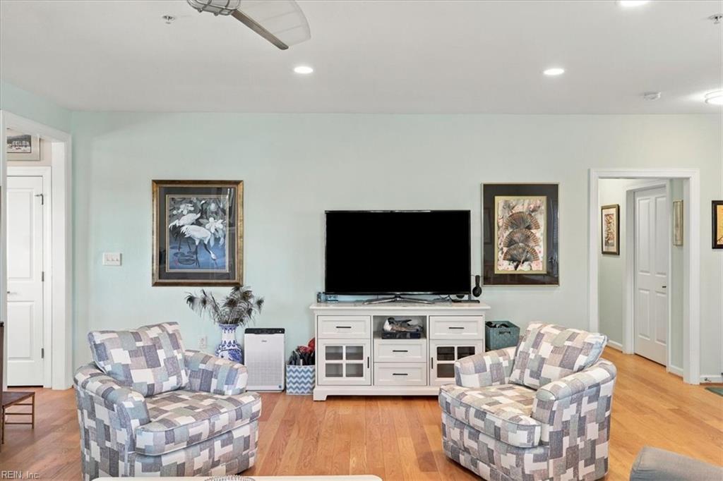 8352 N View Blvd Property Photo 16