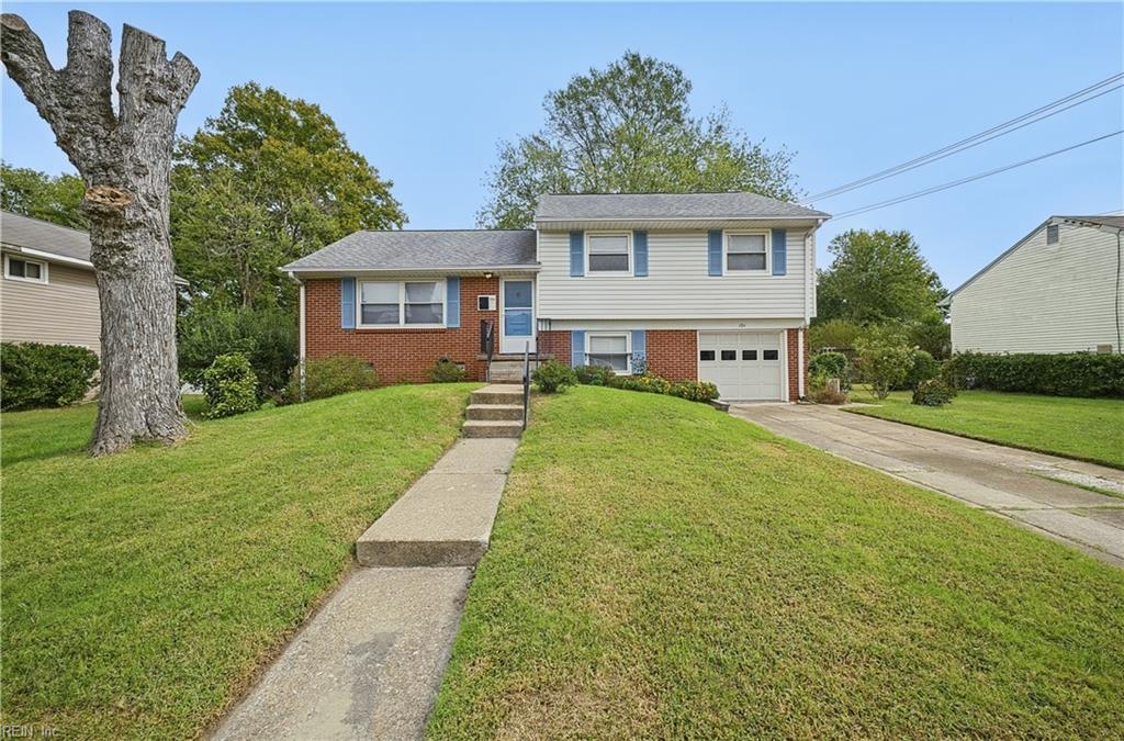 104 Northampton Dr Property Photo 1