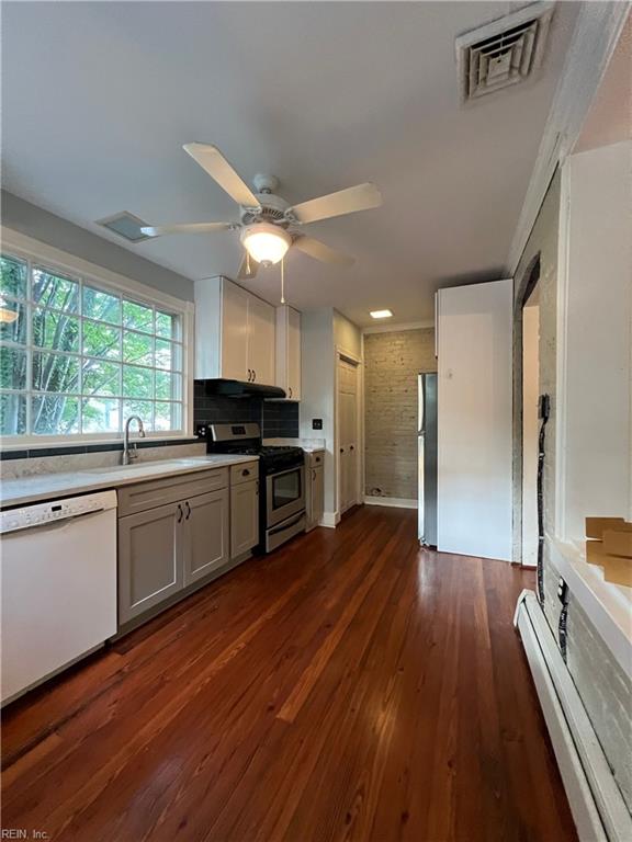 413 Washington St Property Photo 17