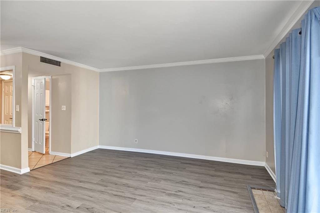 407 25th St Property Photo 14