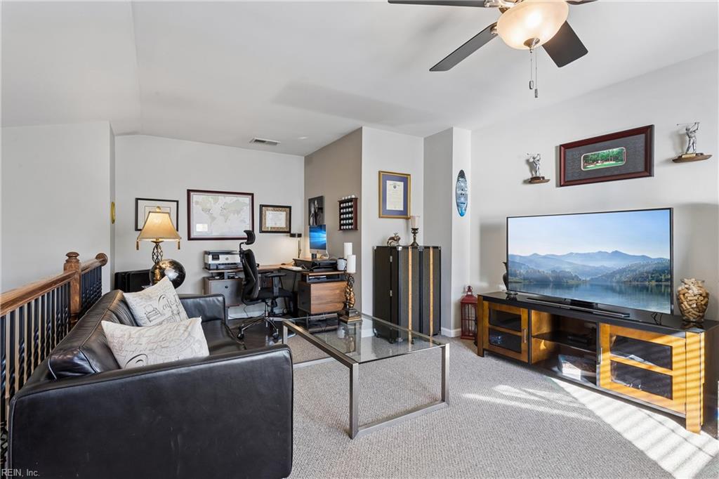 207 Caroline Cir Property Photo 24