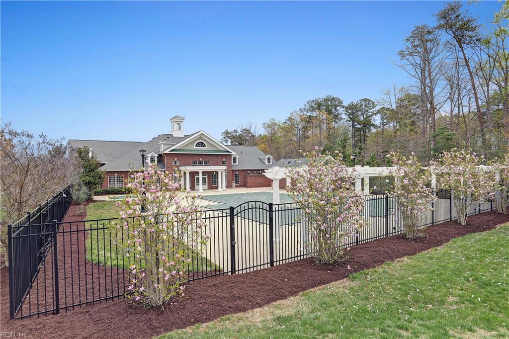 207 Caroline Cir Property Photo 43