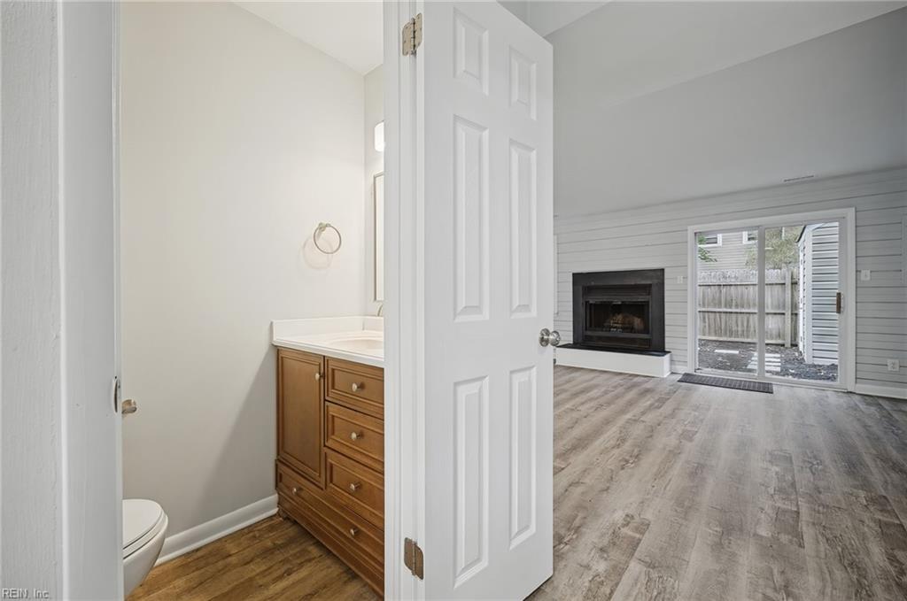 4402 Dartmoor Ct Property Photo 10