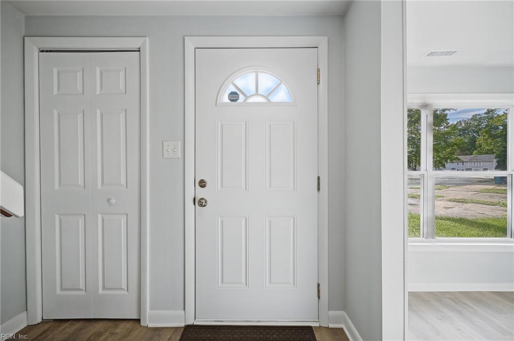 4402 Dartmoor Ct Property Photo 34