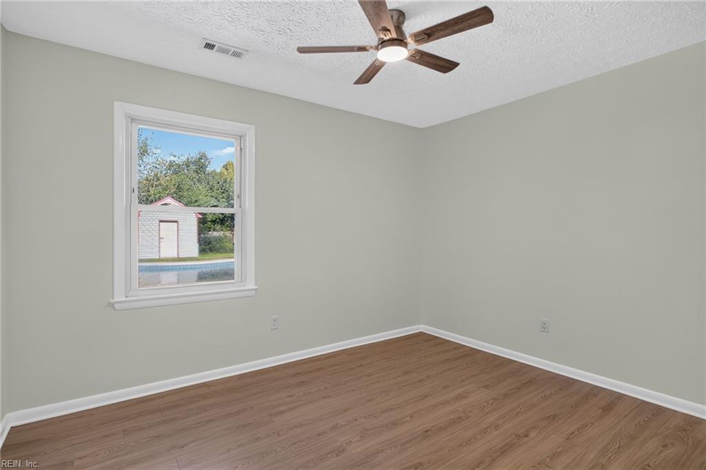 119 Admiral Ct Property Photo 28