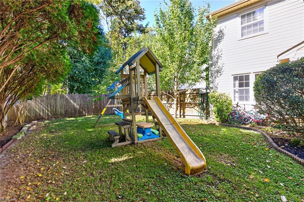 900 Roundtable Ct Property Photo 34