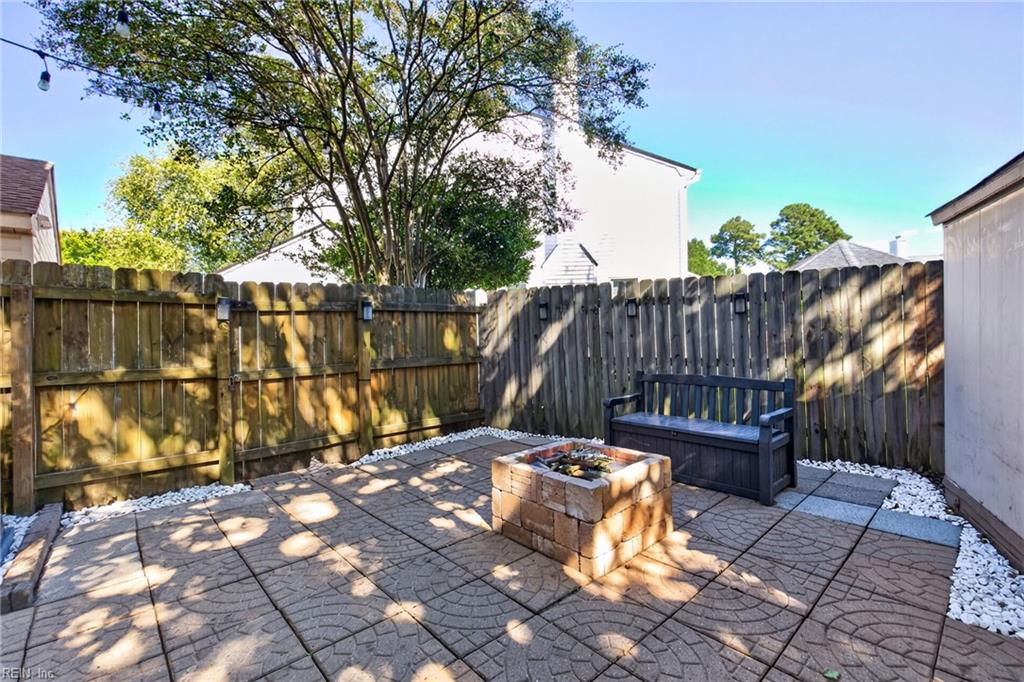 900 Roundtable Ct Property Photo 37