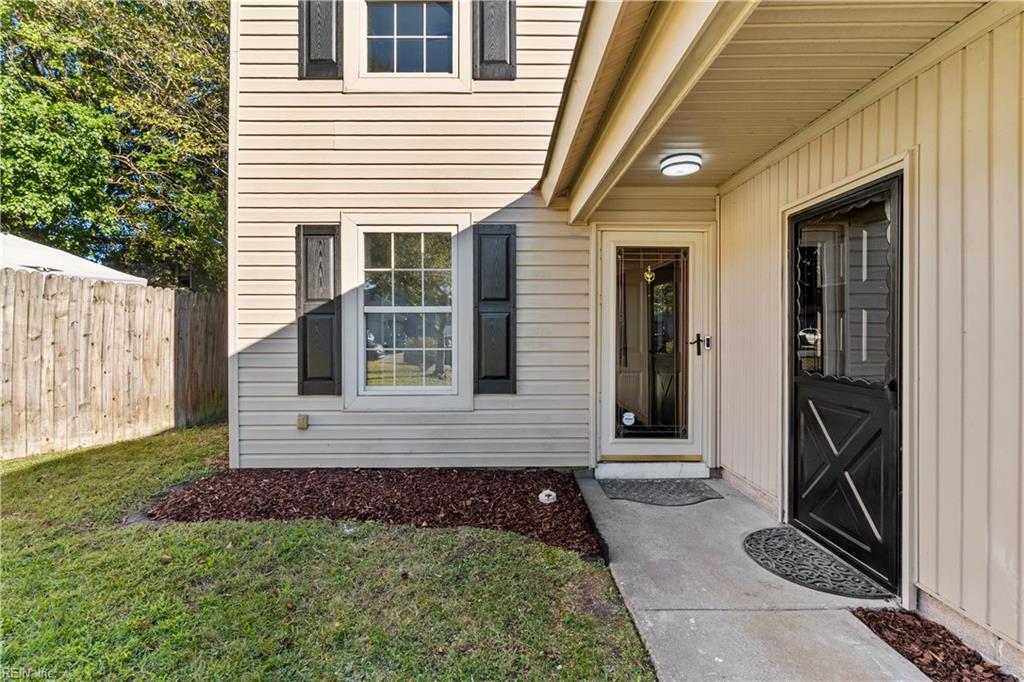 5109 Egton Ct Property Photo 4
