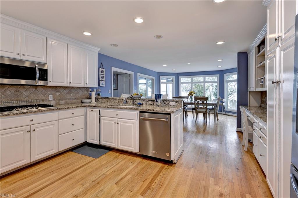 1421 Riversedge Rd Property Photo 3