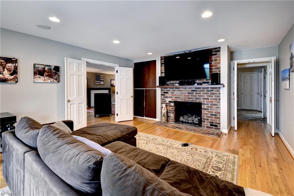 1421 Riversedge Rd Property Photo 8