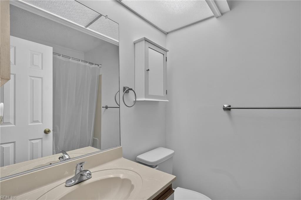 323 Elderwood Ct Property Photo 27